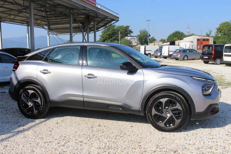 Citroen C4 1.5 EAT8 130 HEAD UP