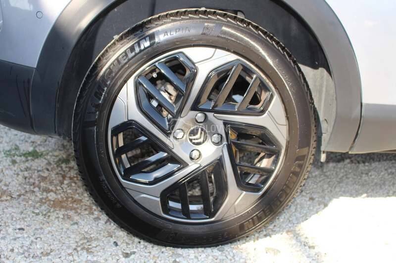 Citroen C4 1.5 EAT8 130 HEAD UP