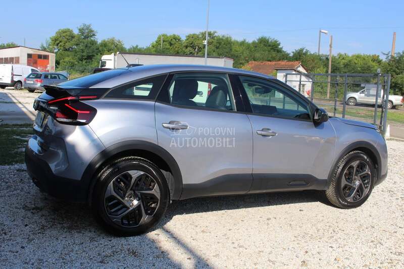 Citroen C4 1.5 EAT8 130 HEAD UP