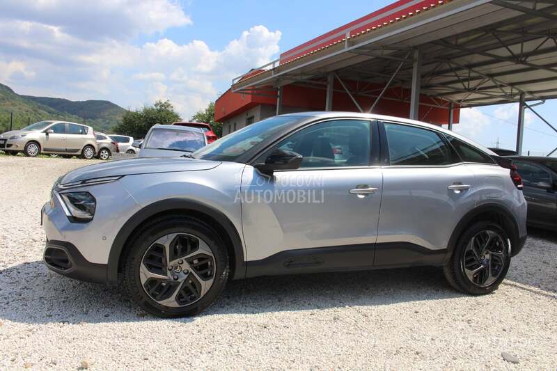 Citroen C4 1.5 EAT8 130 HEAD UP