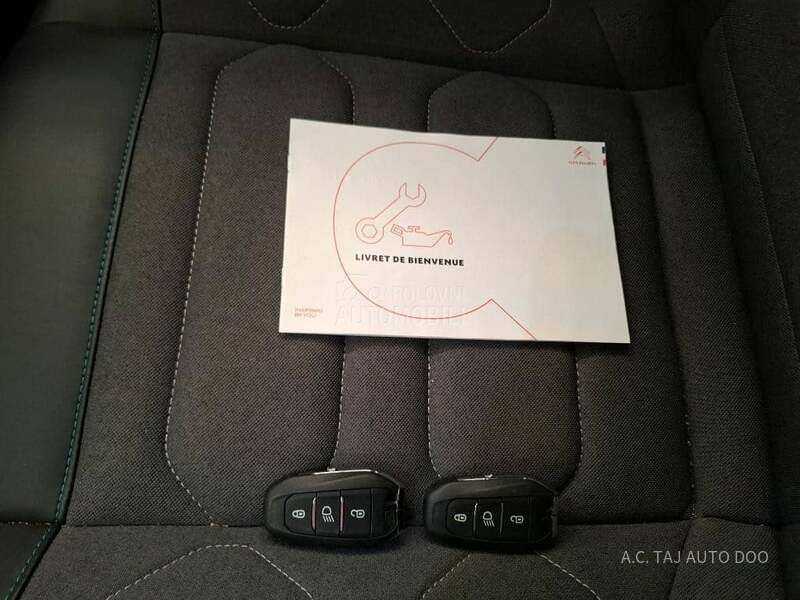 Citroen C4 1.5 EAT8 130 HEAD UP