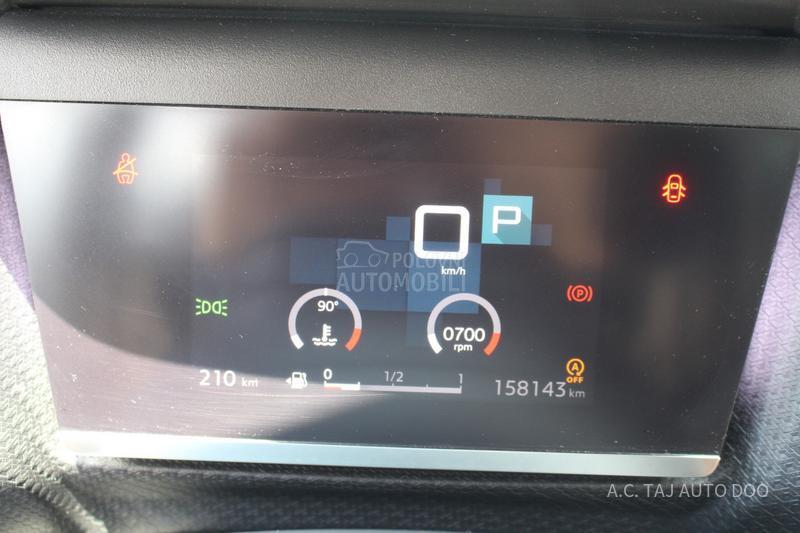 Citroen C4 1.5 EAT8 130 HEAD UP