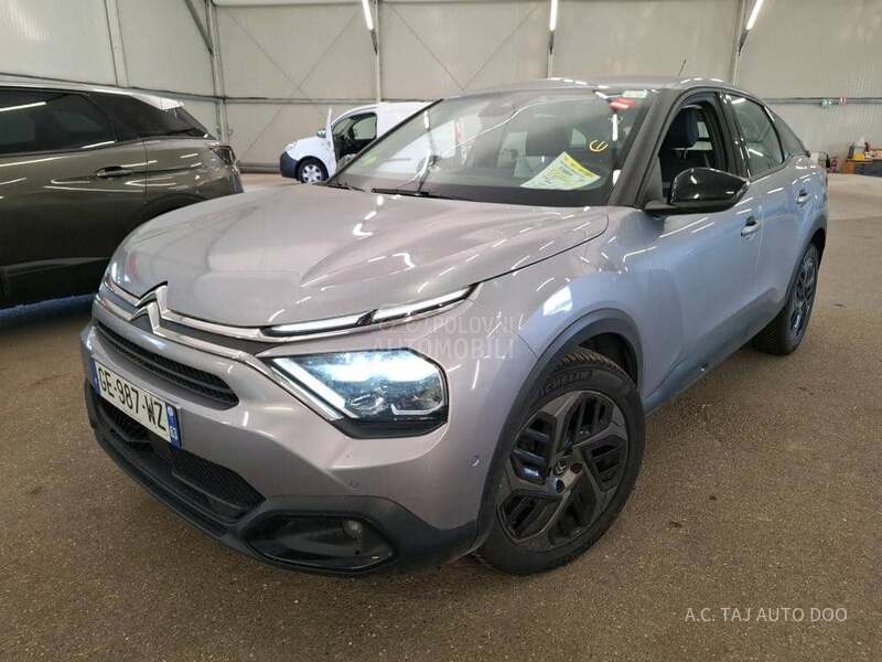 Citroen C4 1.5 EAT8 130 HEAD UP