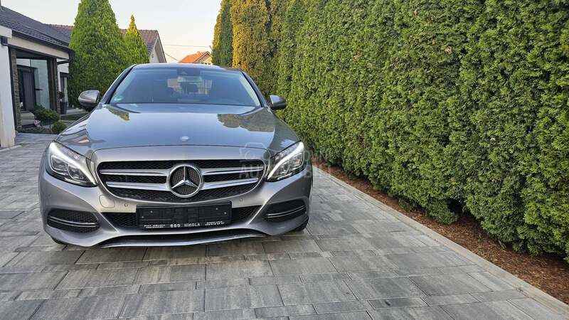 Mercedes Benz C 200 2.016v AMG look