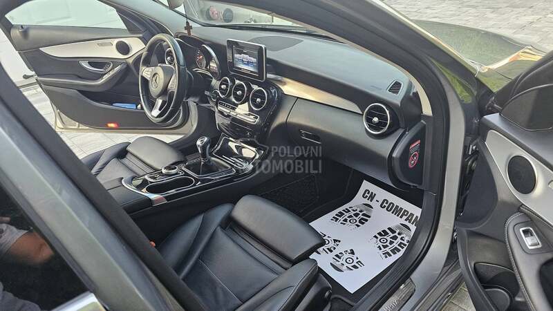 Mercedes Benz C 200 2.016v AMG look