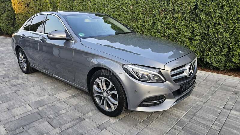 Mercedes Benz C 200 2.016v AMG look