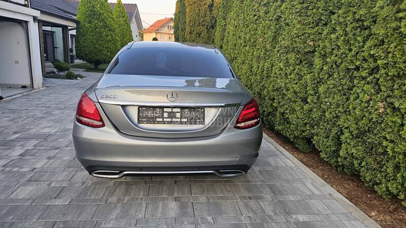 Mercedes Benz C 200 2.016v AMG look