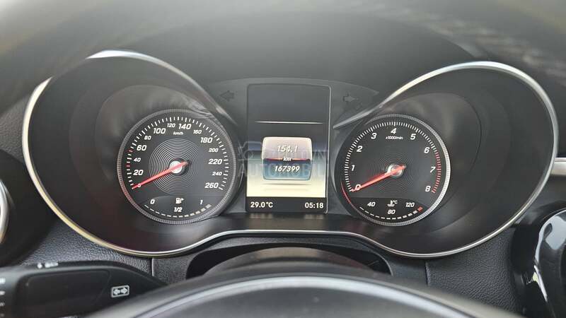 Mercedes Benz C 200 2.016v AMG look