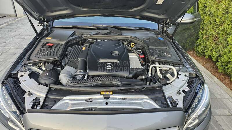 Mercedes Benz C 200 2.016v AMG look