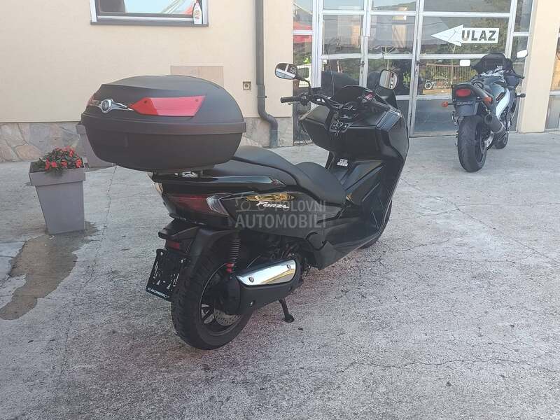 Honda Forza NSS 300
