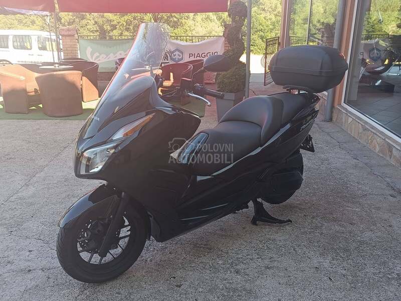 Honda Forza NSS 300
