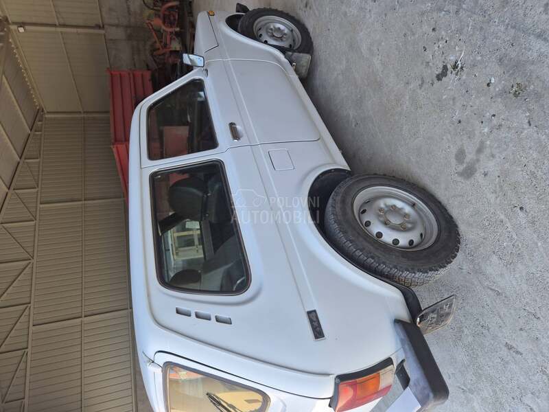 Lada Niva 