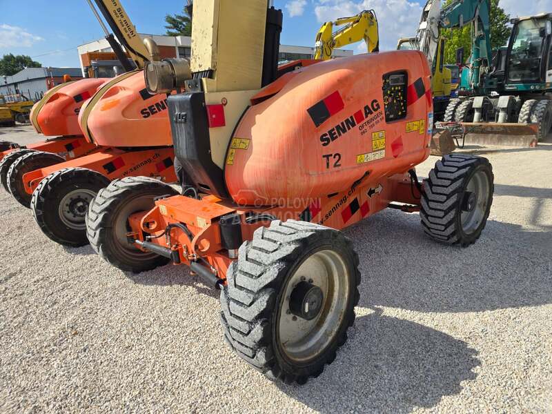JLG 600AJ