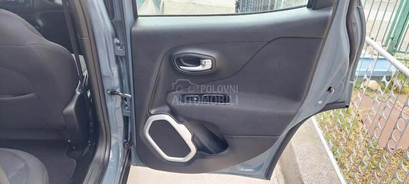 Jeep Renegade LONGITUDE