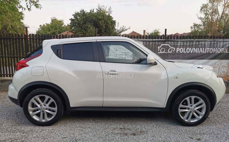 Nissan Juke 4x4 / A u t o m a t