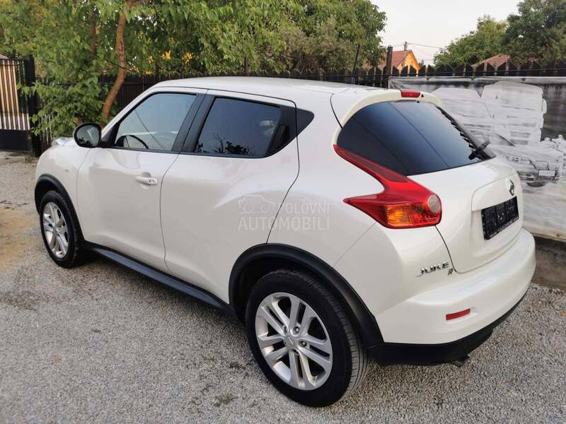 Nissan Juke 4x4 / A u t o m a t