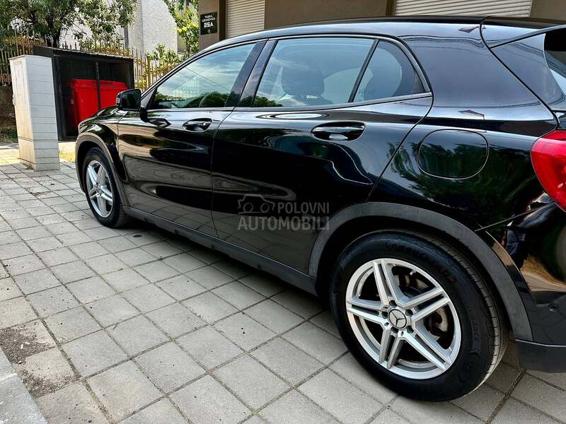 Mercedes Benz GLA 200 CDI