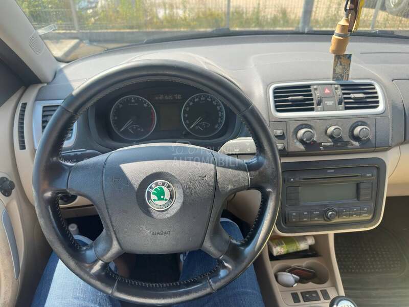 Škoda Roomster 