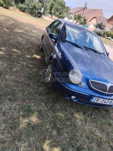 Lancia Lybra 