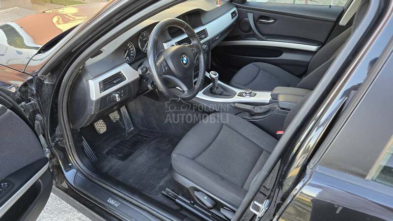 BMW 318 M.F Volan/TEMP/NAV.I