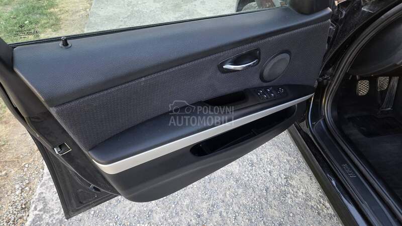 BMW 318 M.F Volan/TEMP/NAV.I