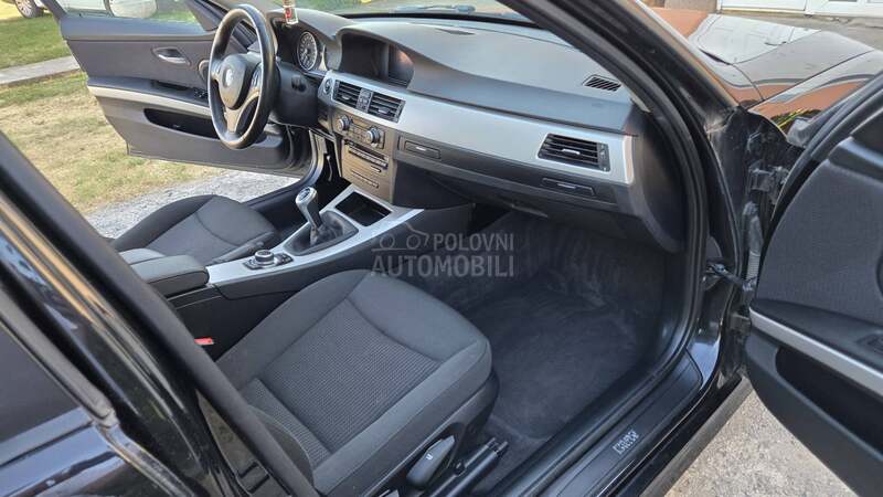 BMW 318 M.F Volan/TEMP/NAV.I