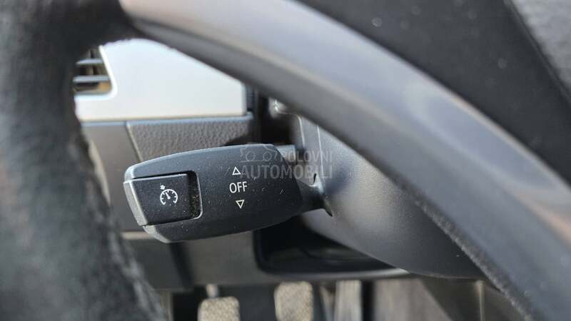 BMW 318 M.F Volan/TEMP/NAV.I