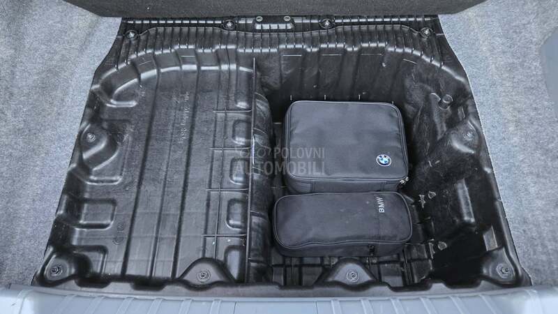 BMW 318 M.F Volan/TEMP/NAV.I