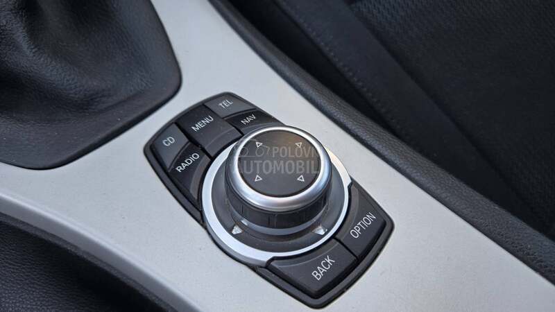 BMW 318 M.F Volan/TEMP/NAV.I