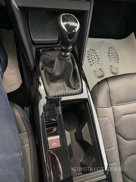 Citroen C4 PLUS 1.2L 130HP