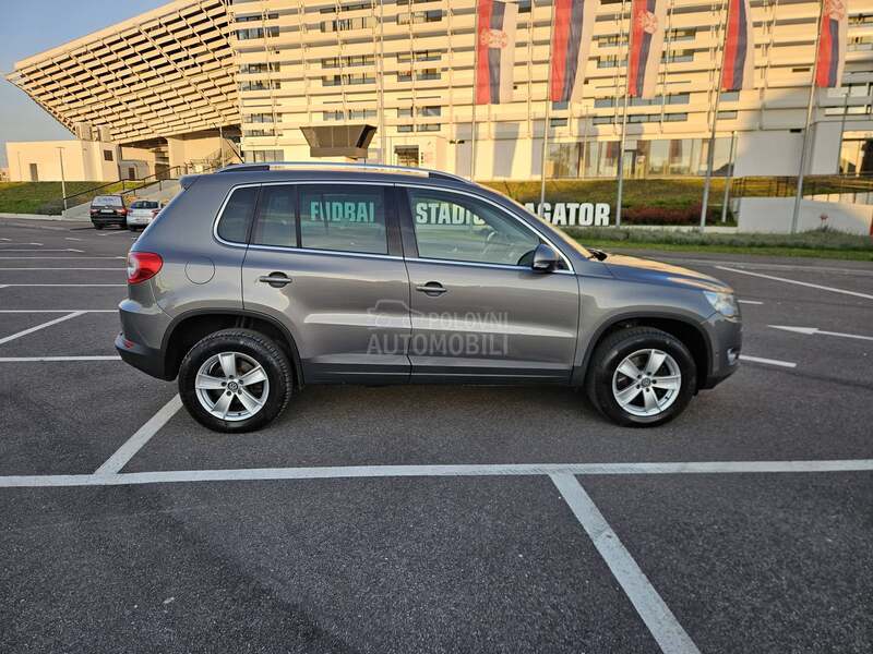 Volkswagen Tiguan 2.0 tsi dsg 4x4