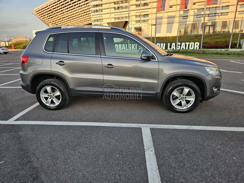 Volkswagen Tiguan 2.0 tsi dsg 4x4