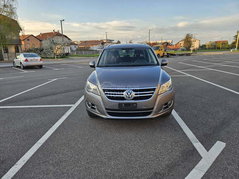 Volkswagen Tiguan 2.0 tsi dsg 4x4