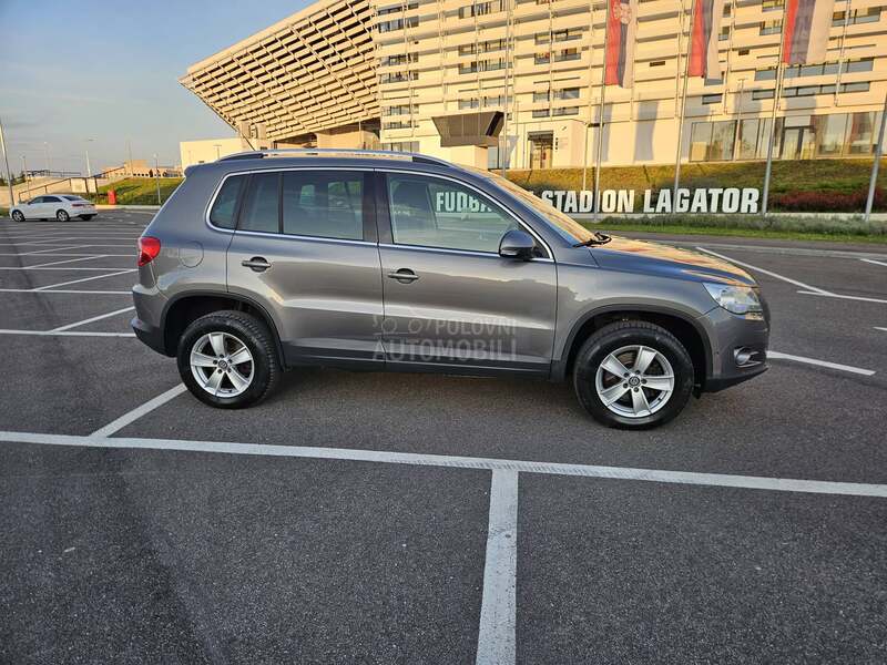 Volkswagen Tiguan 2.0 tsi dsg 4x4