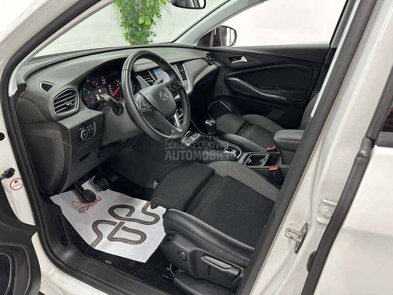Opel Grandland X 1.2 INNOVATION PERLA