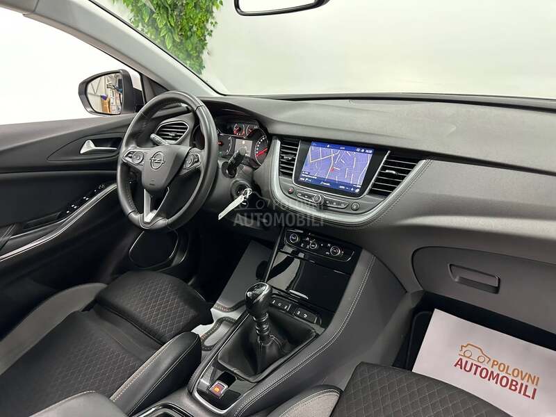 Opel Grandland X 1.2 INNOVATION PERLA