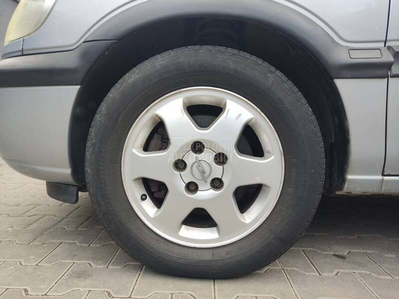Opel Zafira 