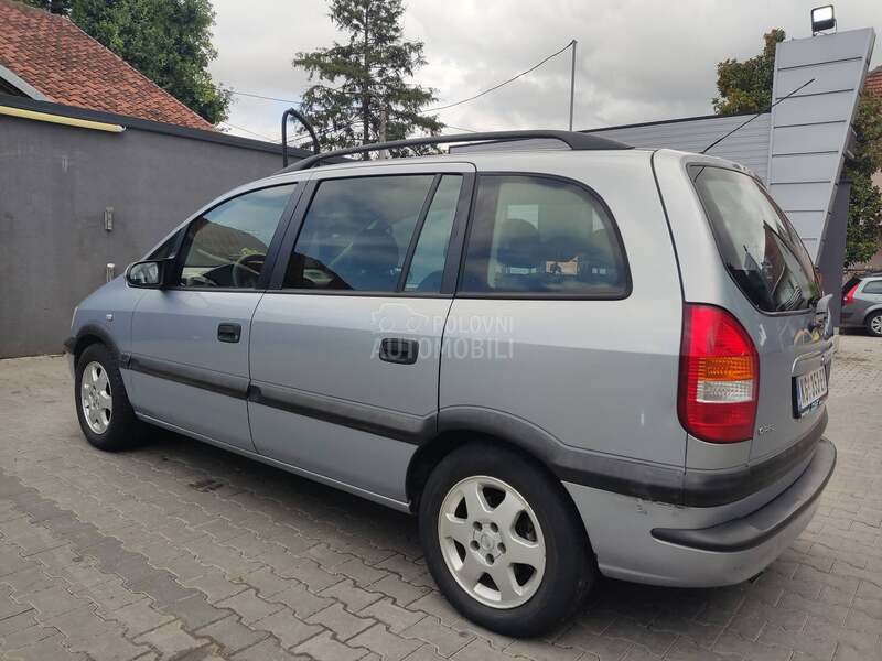 Opel Zafira 