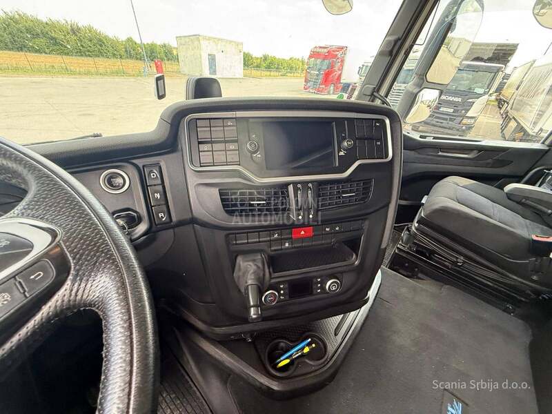 Iveco AS440ST
