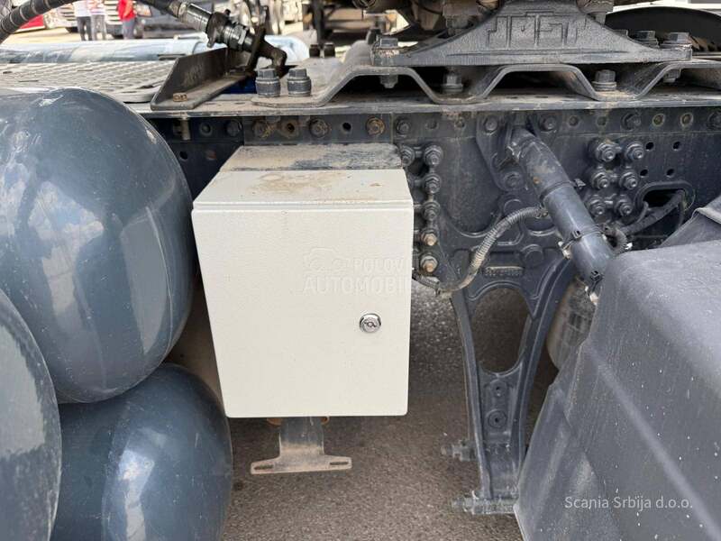 Iveco AS440ST