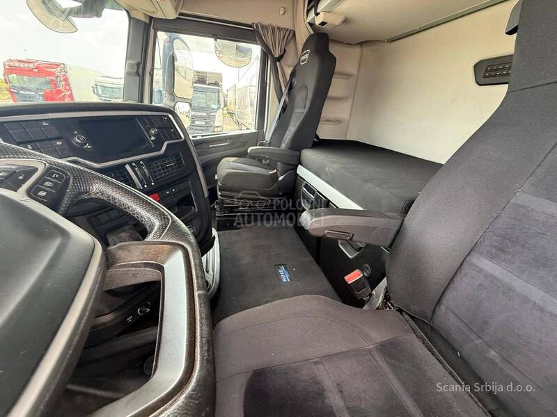 Iveco AS440ST
