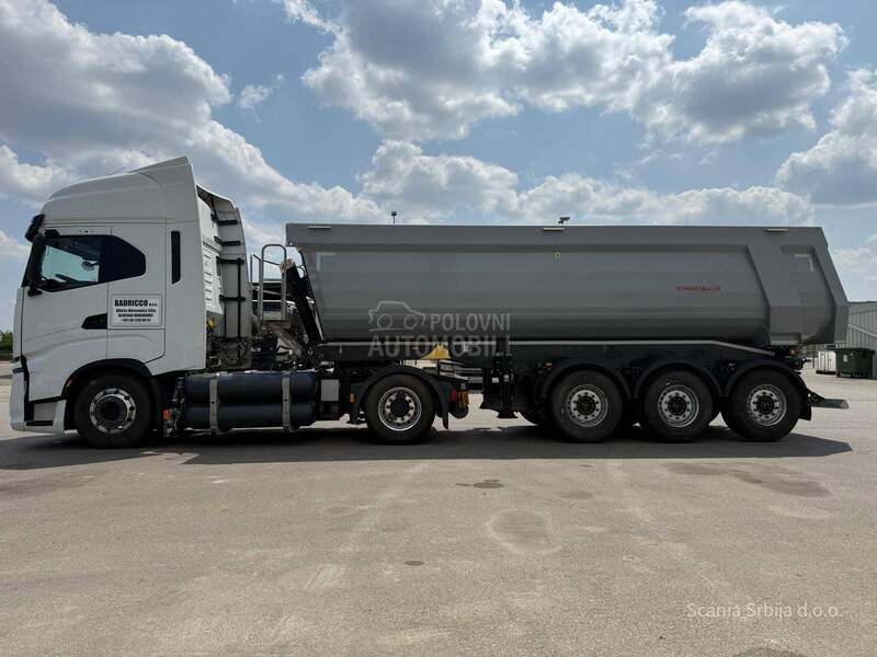 Iveco AS440ST