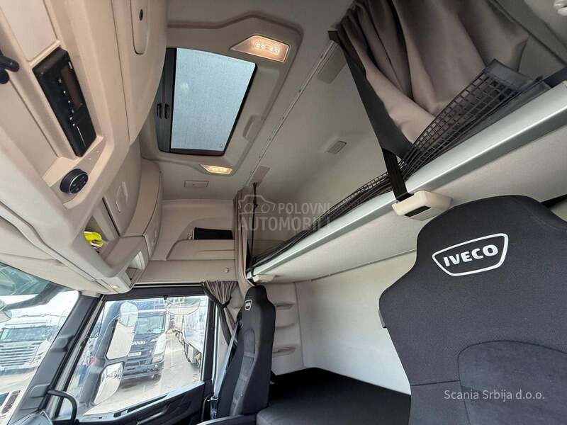 Iveco AS440ST