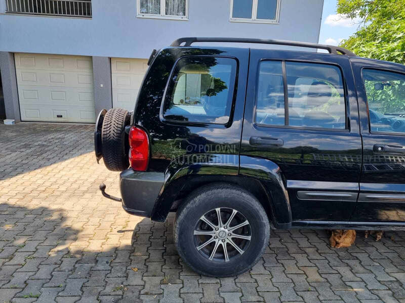 Jeep Cherokee 2.5 crd