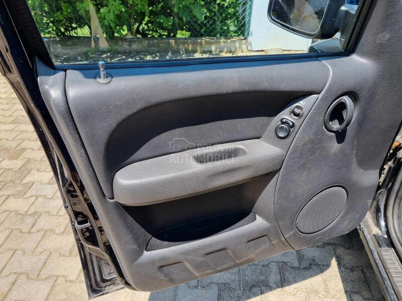Jeep Cherokee 2.5 crd