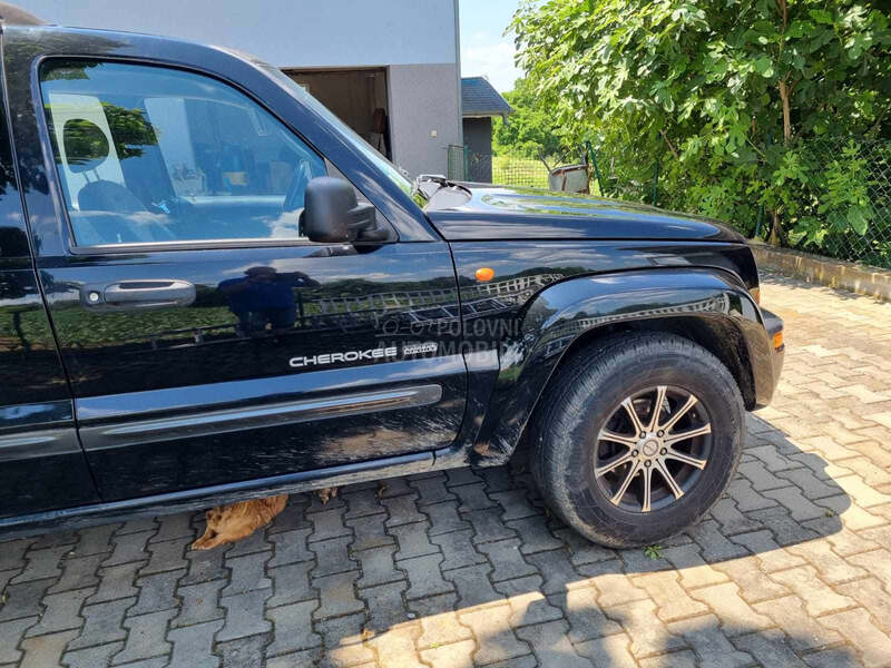 Jeep Cherokee 2.5 crd