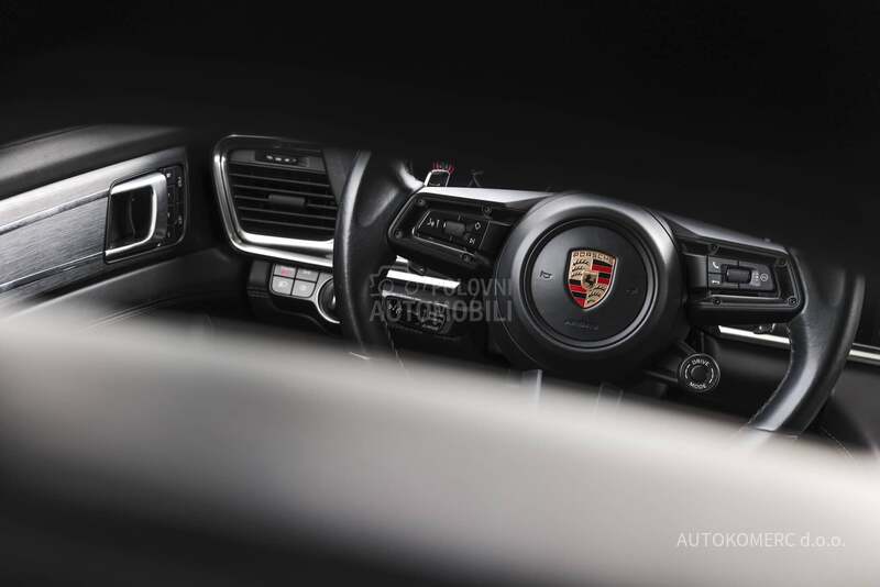 Porsche Panamera 4 E-HYBRID Platinum