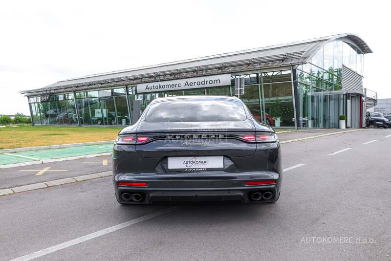Porsche Panamera 4 E-HYBRID Platinum