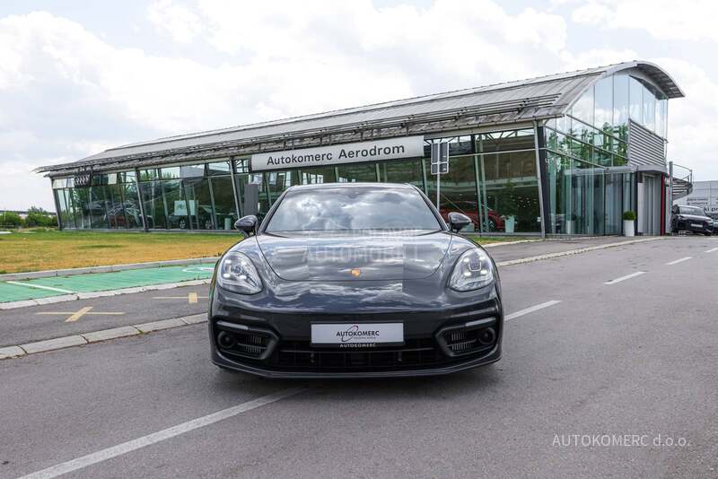 Porsche Panamera 4 E-HYBRID Platinum