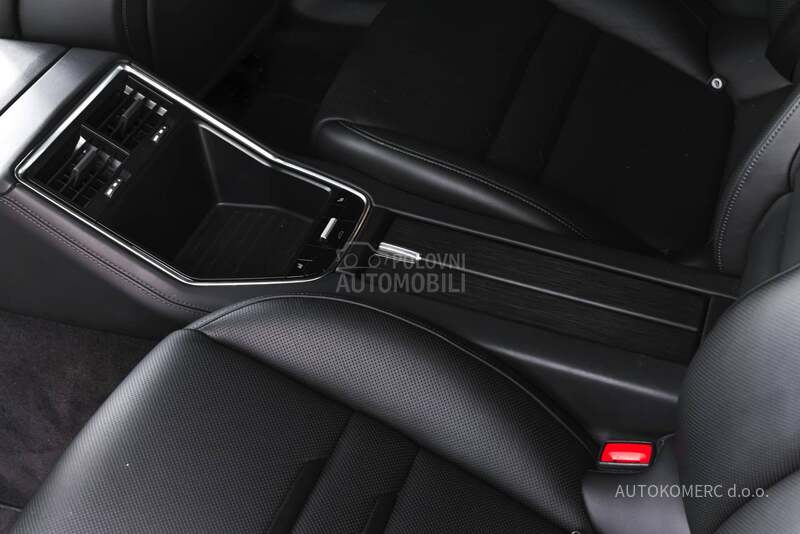 Porsche Panamera 4 E-HYBRID Platinum